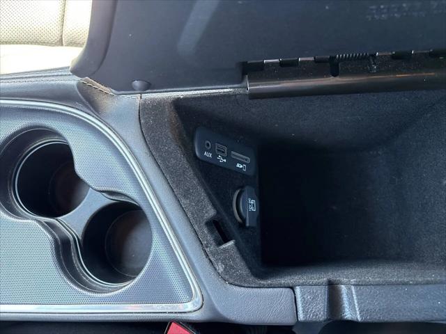 2015 Dodge Challenger R/T Plus