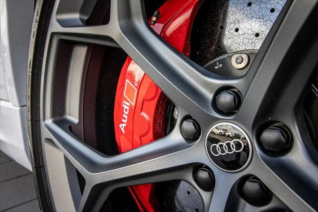 2025 Audi RS Q8 quattro Tiptronic