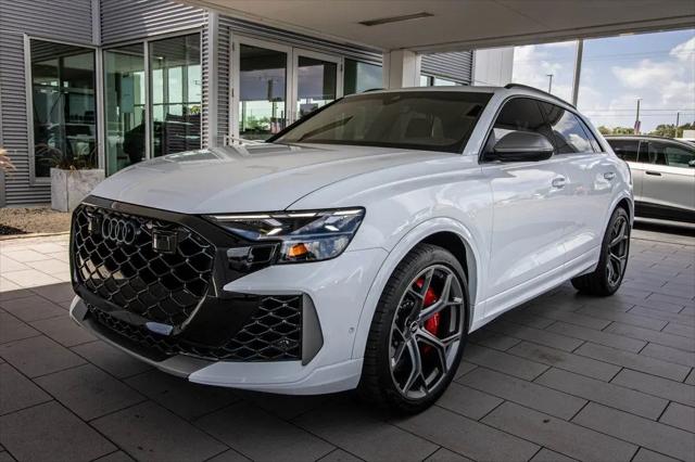 2025 Audi RS Q8 quattro Tiptronic