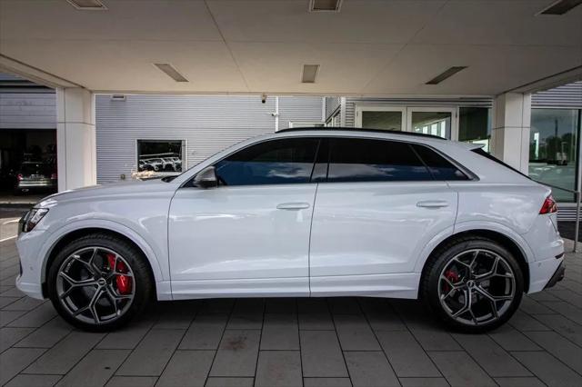 2025 Audi RS Q8 quattro Tiptronic