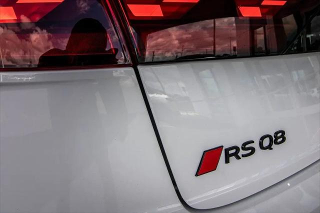 2025 Audi RS Q8 quattro Tiptronic