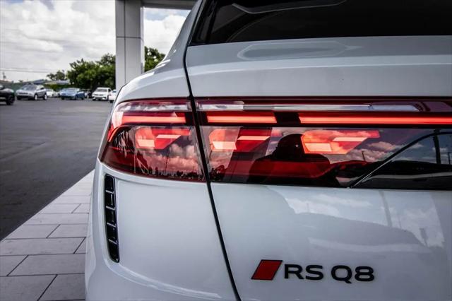 2025 Audi RS Q8 quattro Tiptronic