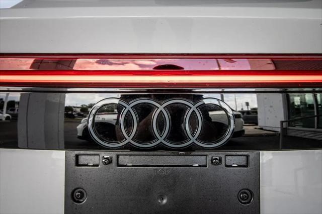 2025 Audi RS Q8 quattro Tiptronic