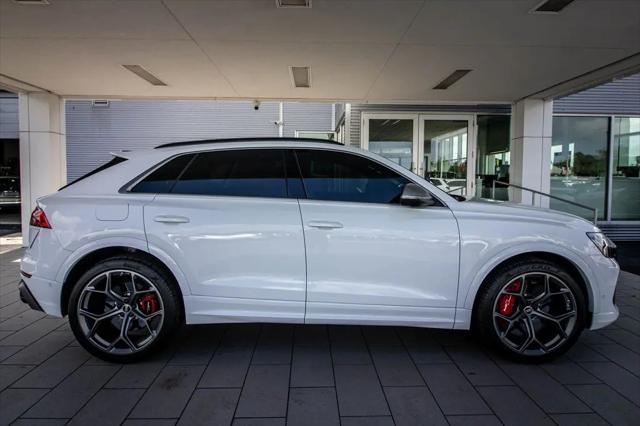 2025 Audi RS Q8 quattro Tiptronic