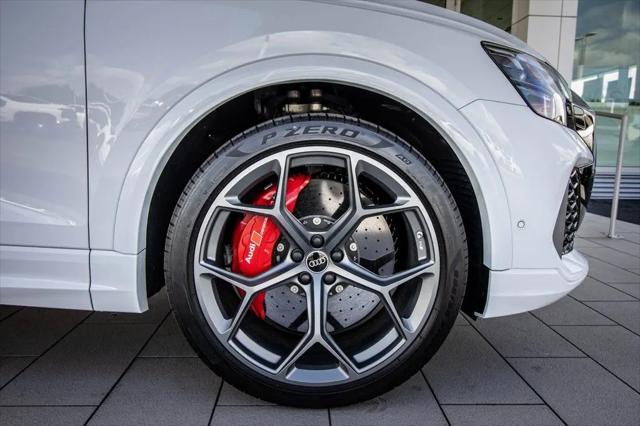 2025 Audi RS Q8 quattro Tiptronic