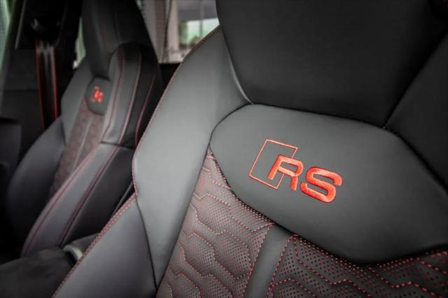 2025 Audi RS Q8 quattro Tiptronic