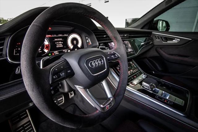 2025 Audi RS Q8 quattro Tiptronic