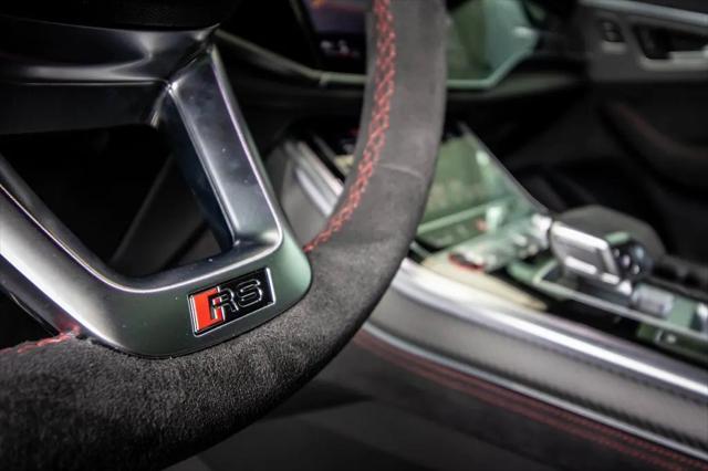 2025 Audi RS Q8 quattro Tiptronic