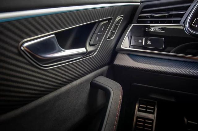 2025 Audi RS Q8 quattro Tiptronic