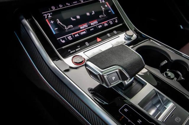 2025 Audi RS Q8 quattro Tiptronic