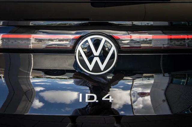 2025 Volkswagen ID.4 Pro