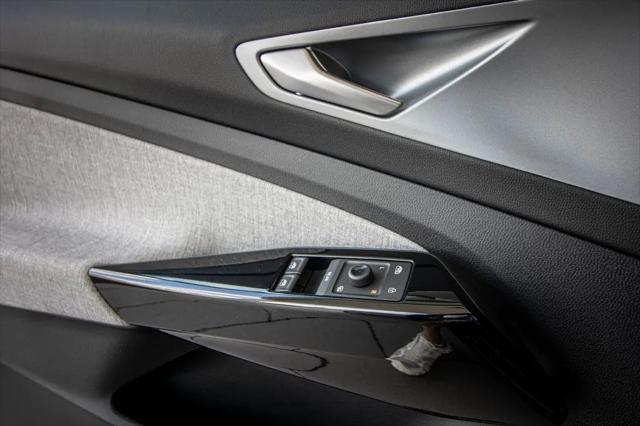 2025 Volkswagen ID.4 Pro
