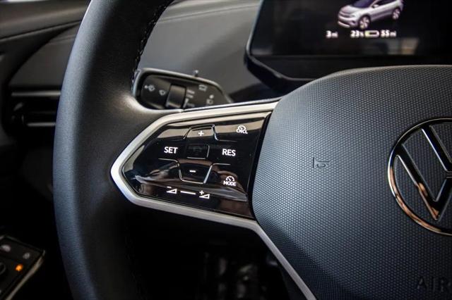 2025 Volkswagen ID.4 Pro