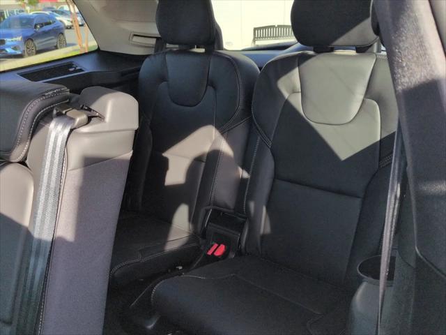 2026 Volvo XC90 Ultra Dark Theme, B6 AWD Gas (mild hybrid), Gasoline, 7 Seats