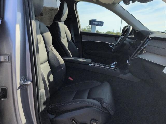 2026 Volvo XC90 Ultra Dark Theme, B6 AWD Gas (mild hybrid), Gasoline, 7 Seats