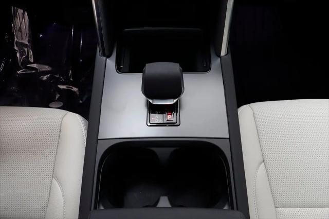2025 Land Rover Discovery Sport S