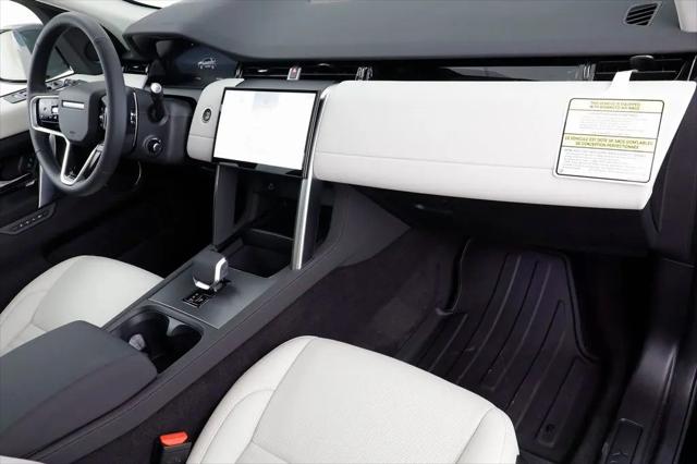 2025 Land Rover Discovery Sport S