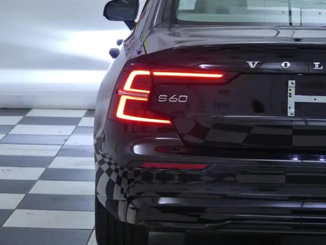 2024 Volvo S60 B5 Plus Dark Theme