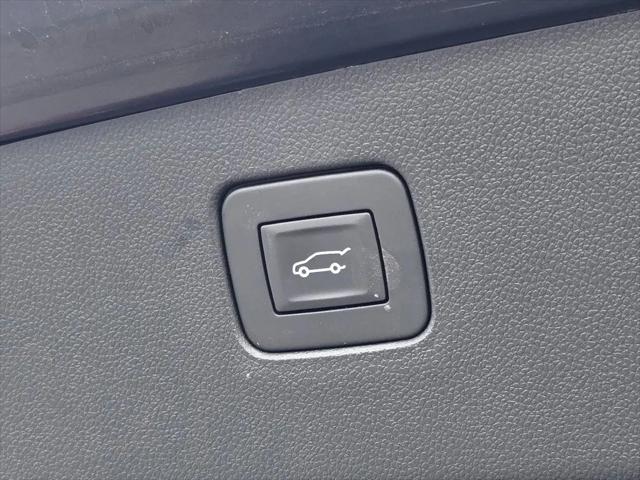 2026 Buick NV Preferred FWD