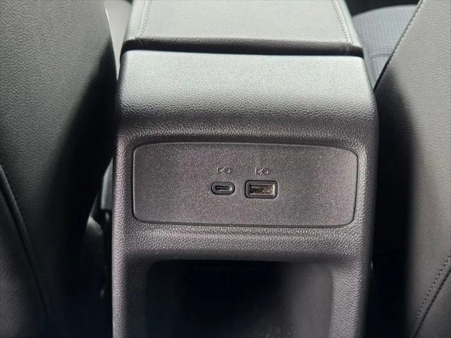 2026 Buick NV Preferred FWD