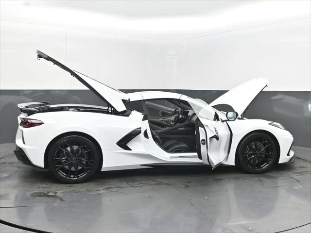 2026 Chevrolet Corvette Stingray Coupe, 2LT, RWD