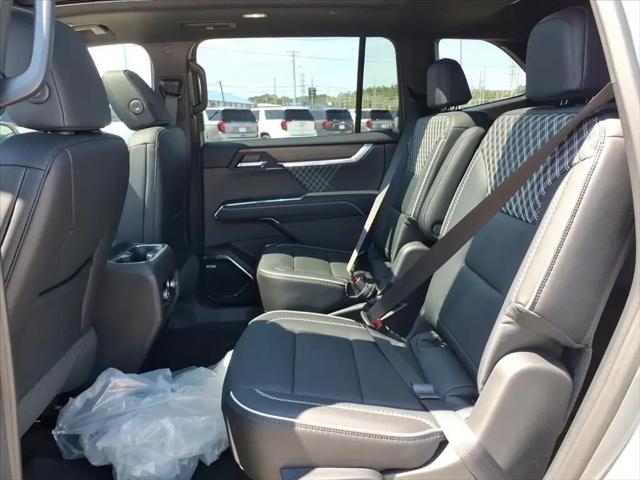 2026 GMC Acadia Denali AWD
