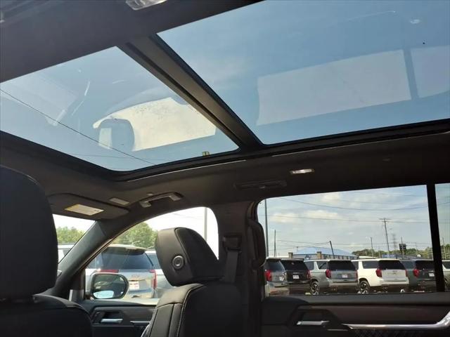 2026 GMC Acadia Denali AWD