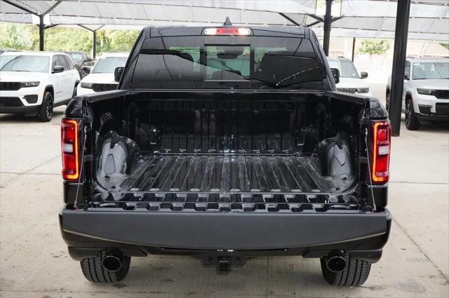 2026 Ram 1500 Lone Star Crew Cab 4x4 5'7" Box