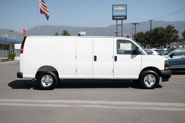 2025 Chevrolet Express Cargo Van RWD 2500 Extended Wheelbase WT