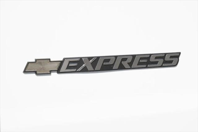 2025 Chevrolet Express Cargo Van RWD 2500 Extended Wheelbase WT
