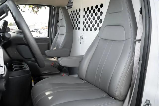 2025 Chevrolet Express Cargo Van RWD 2500 Extended Wheelbase WT