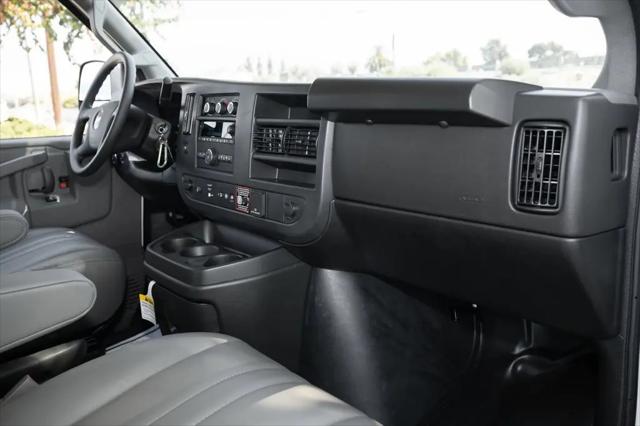 2025 Chevrolet Express Cargo Van RWD 2500 Extended Wheelbase WT