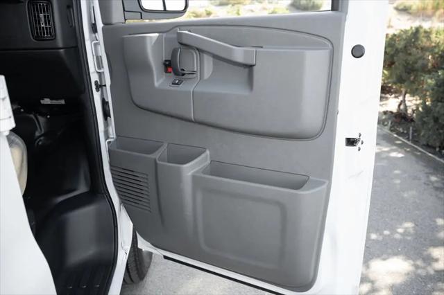 2025 Chevrolet Express Cargo Van RWD 2500 Extended Wheelbase WT