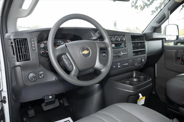 2025 Chevrolet Express Cargo Van RWD 2500 Extended Wheelbase WT