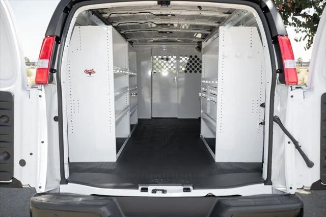 2025 Chevrolet Express Cargo Van RWD 2500 Extended Wheelbase WT