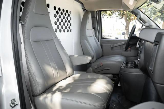 2025 Chevrolet Express Cargo Van RWD 2500 Extended Wheelbase WT