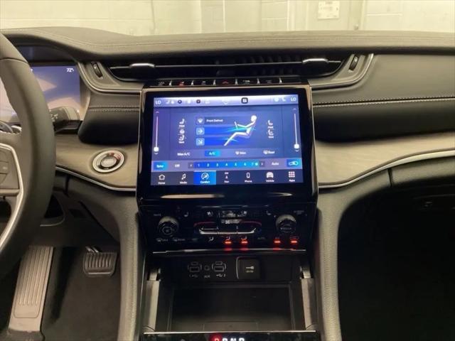 2025 Jeep Grand Cherokee Limited 4x2