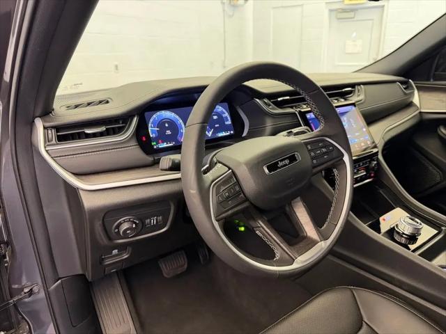 2025 Jeep Grand Cherokee Limited 4x2