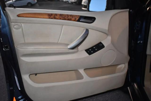 2004 BMW X5 3.0i