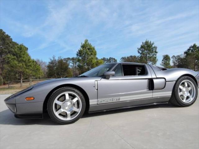 2006 Ford GT Base 2dr Coupe