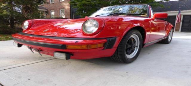 1983 Porsche 911 SC 2dr Convertible
