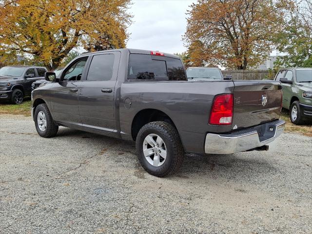 2019 RAM 1500 Classic SLT Crew Cab 4x4 57 Box 2019 RAM 1500 Classic SLT Crew Cab 4x4 57 Box