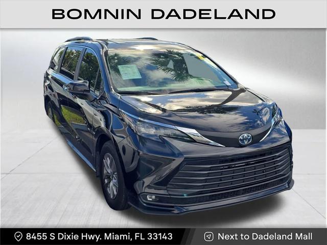 2025 Toyota Sienna XLE 2025 Toyota Sienna XLE
