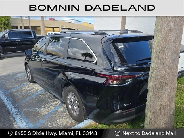 2025 Toyota Sienna XLE 2025 Toyota Sienna XLE