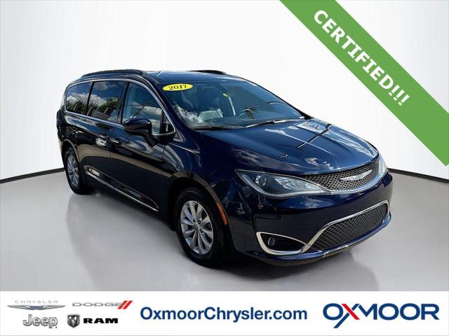 2017 Chrysler Pacifica Touring-L 2017 Chrysler Pacifica Touring-L