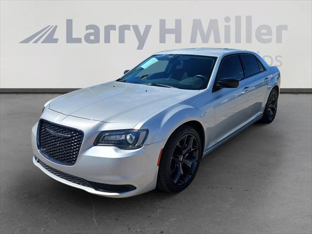 2022 Chrysler 300 Touring 2022 Chrysler 300 Touring