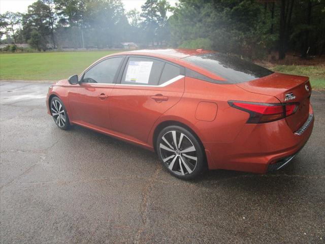 2021 Nissan Altima SR FWD
