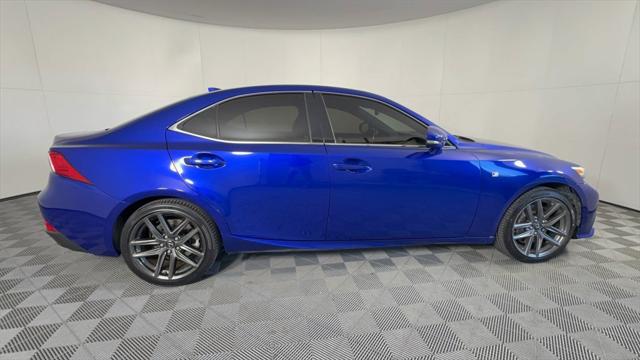 2016 Lexus IS 200t 200t