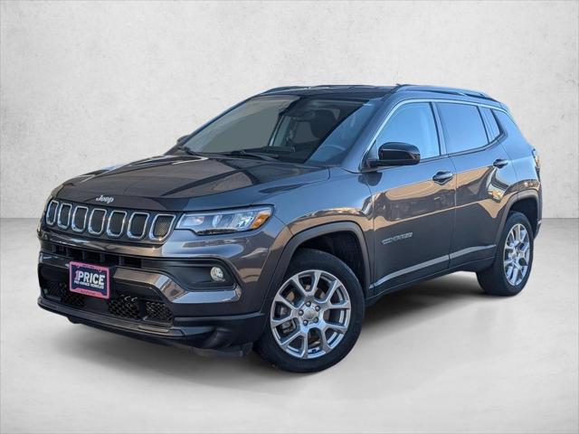 2022 Jeep Compass Latitude Lux 4x4 2022 Jeep Compass Latitude Lux 4x4