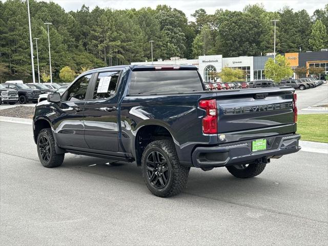 2022 Chevrolet Silverado 1500 4WD Crew Cab Short Bed Custom